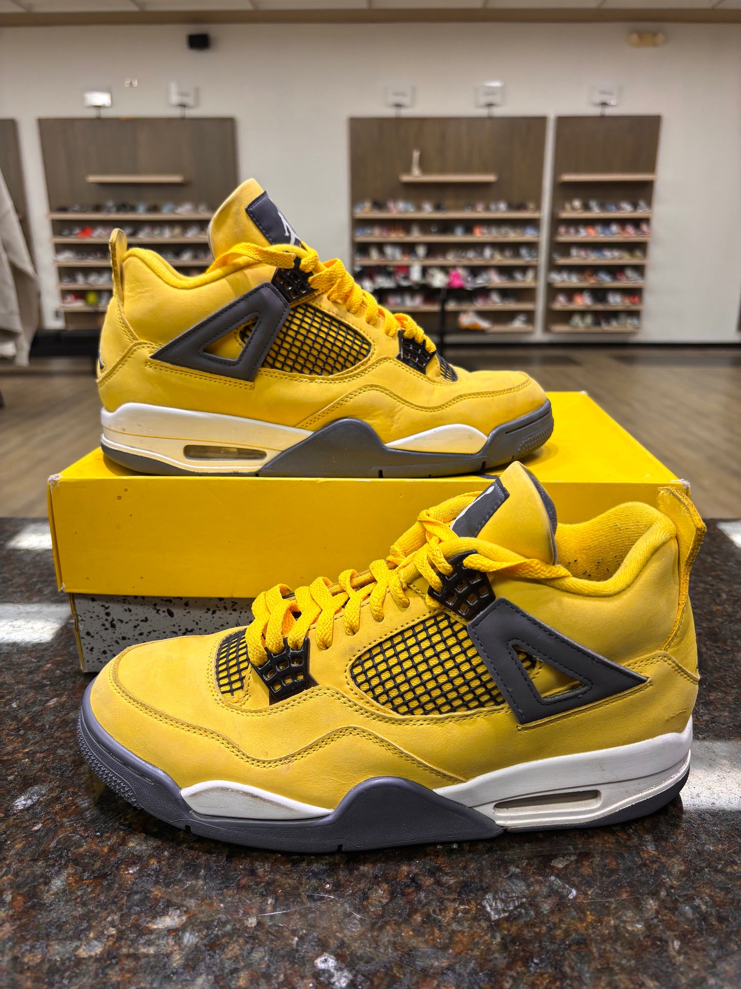 Jordan 4 Lightning Used With Box