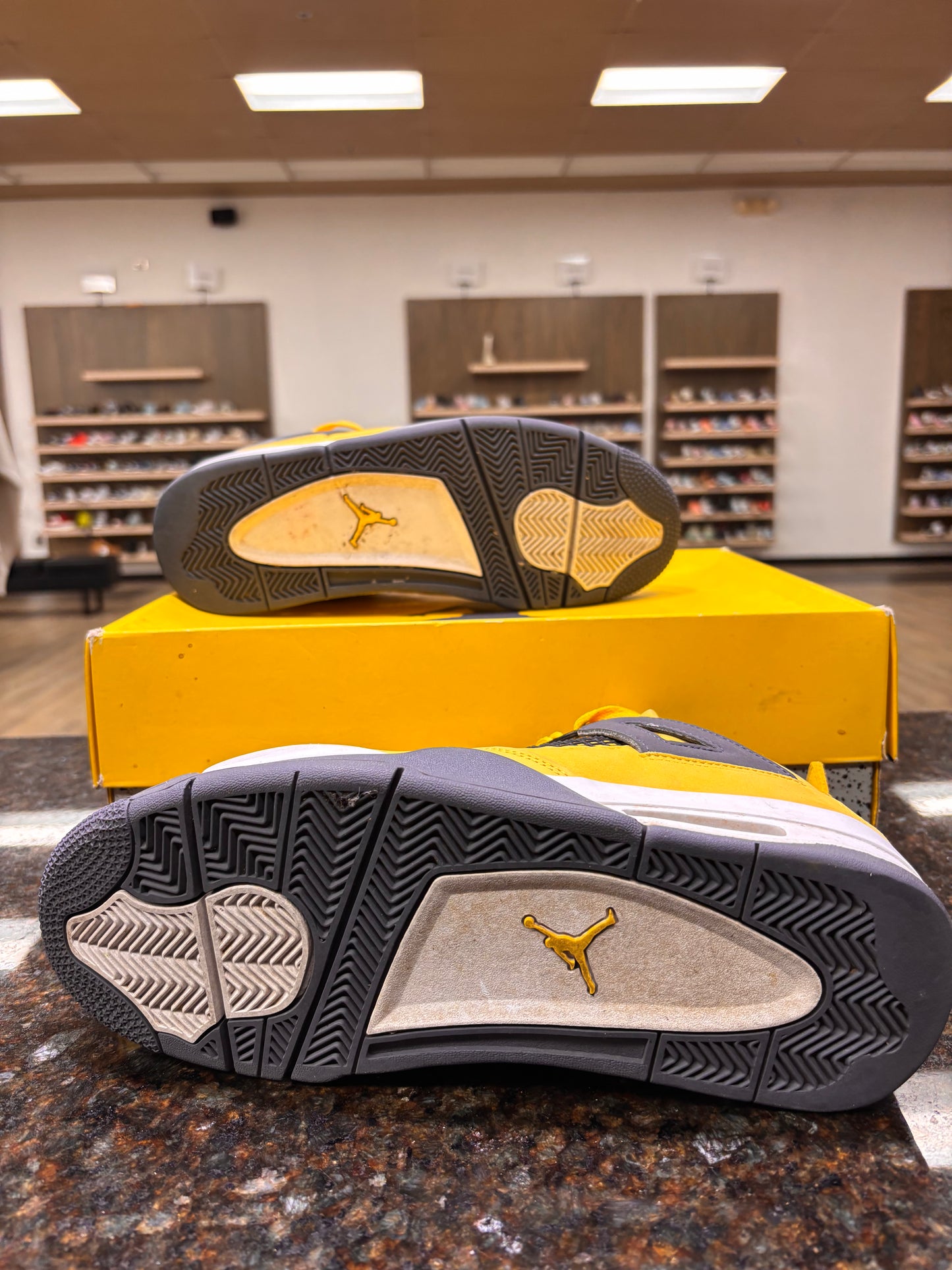 Jordan 4 Lightning Used With Box