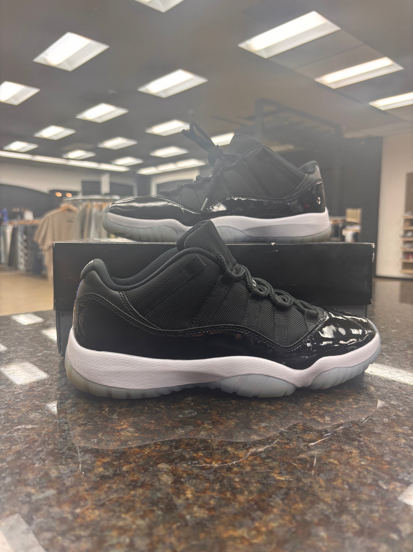 Jordan 11 low space jams used with box