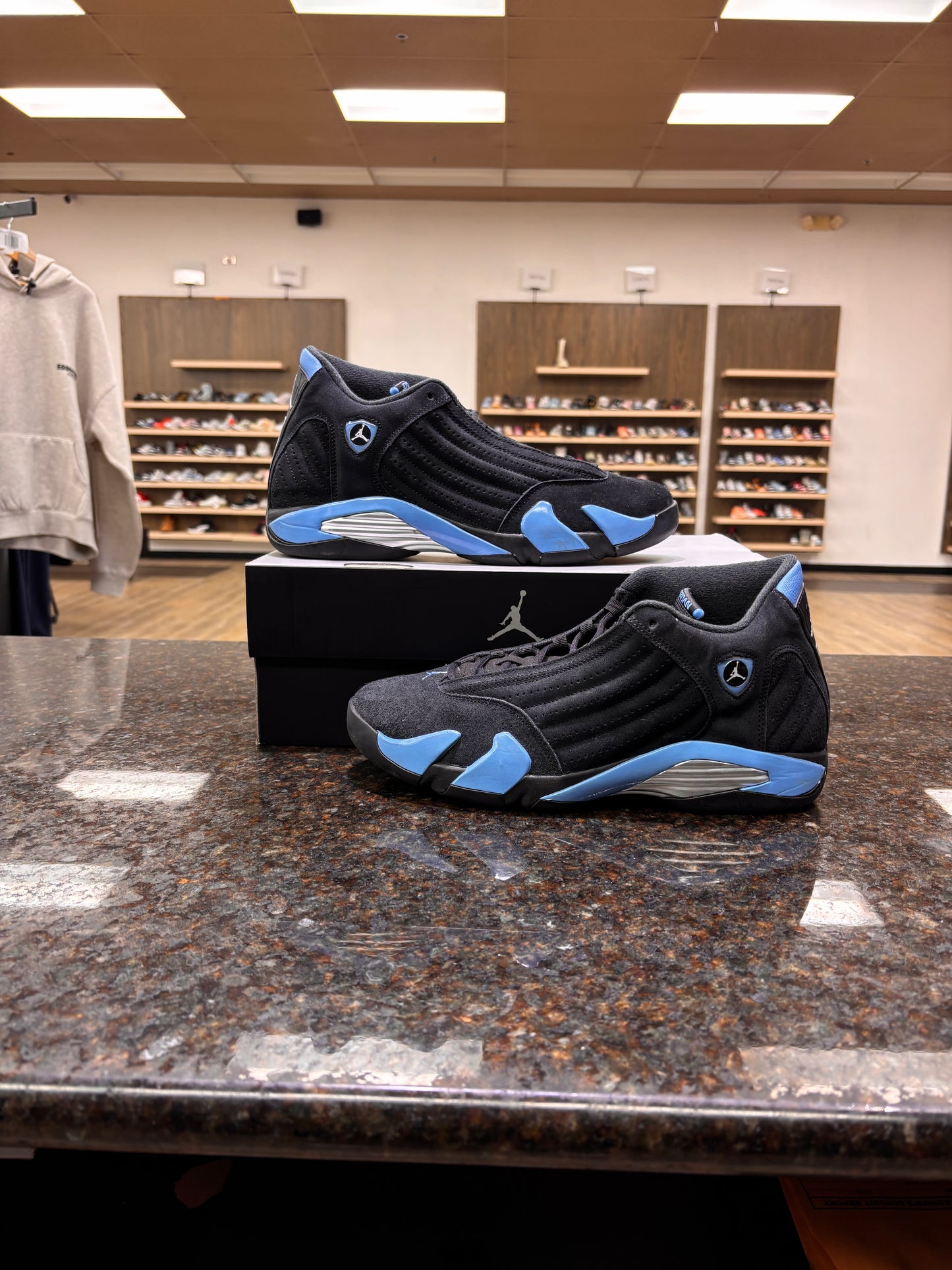 Jordan 14 University Blue used with box