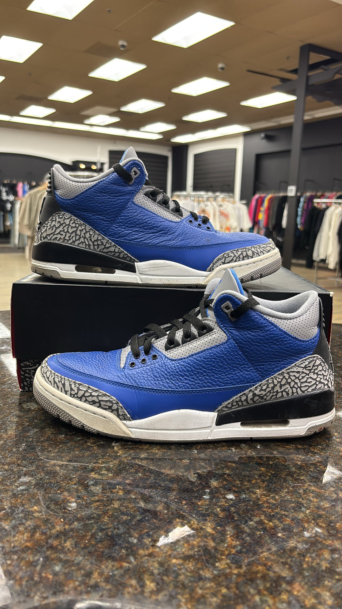Jordan 3 university Royal cements used with box
