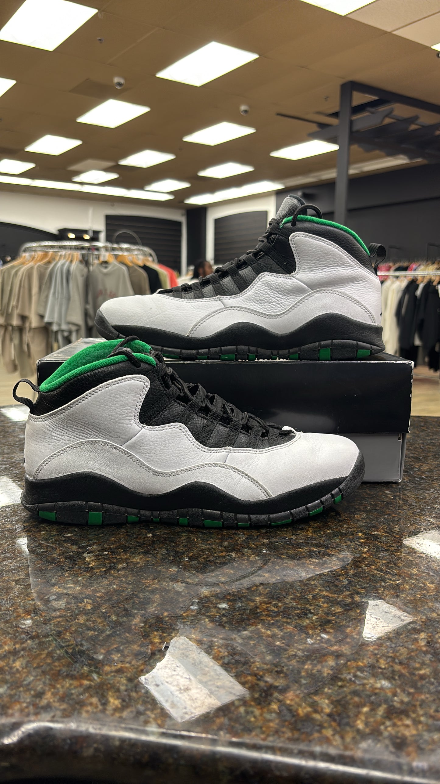 Jordan 9 Seattle used with box