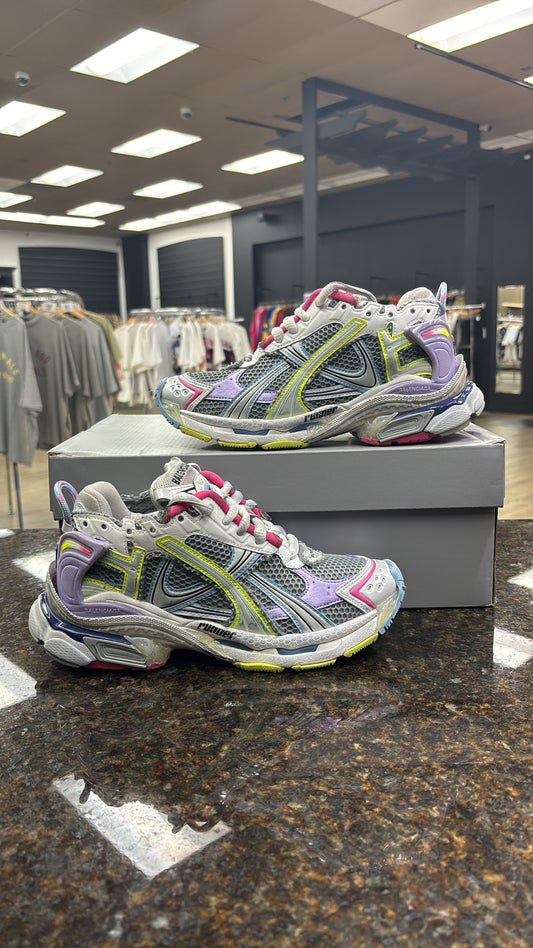 Balenciaga Runner USED WITH BOX