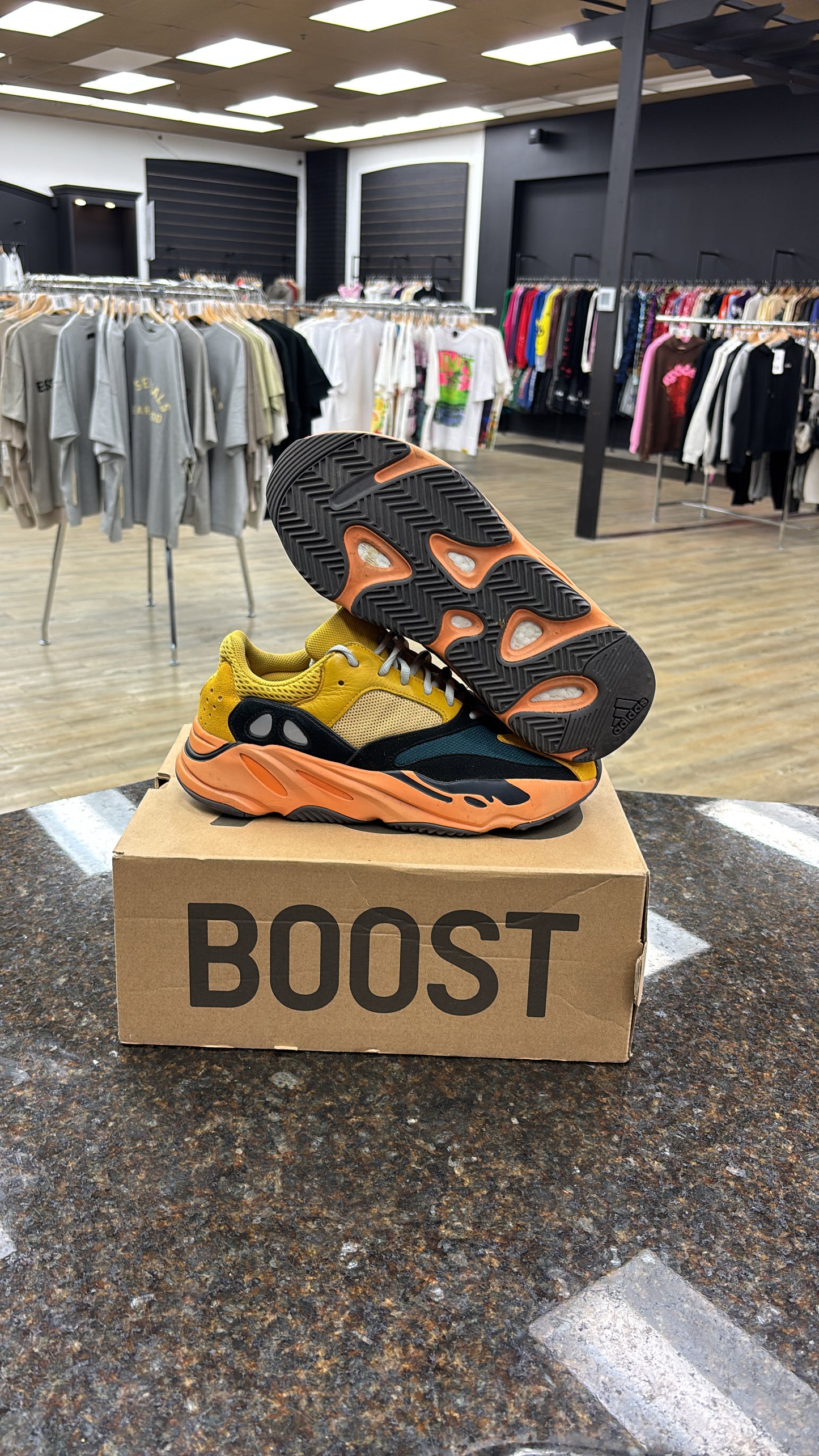 Yeezy 700 ‘Sun’ USED WITH BOX