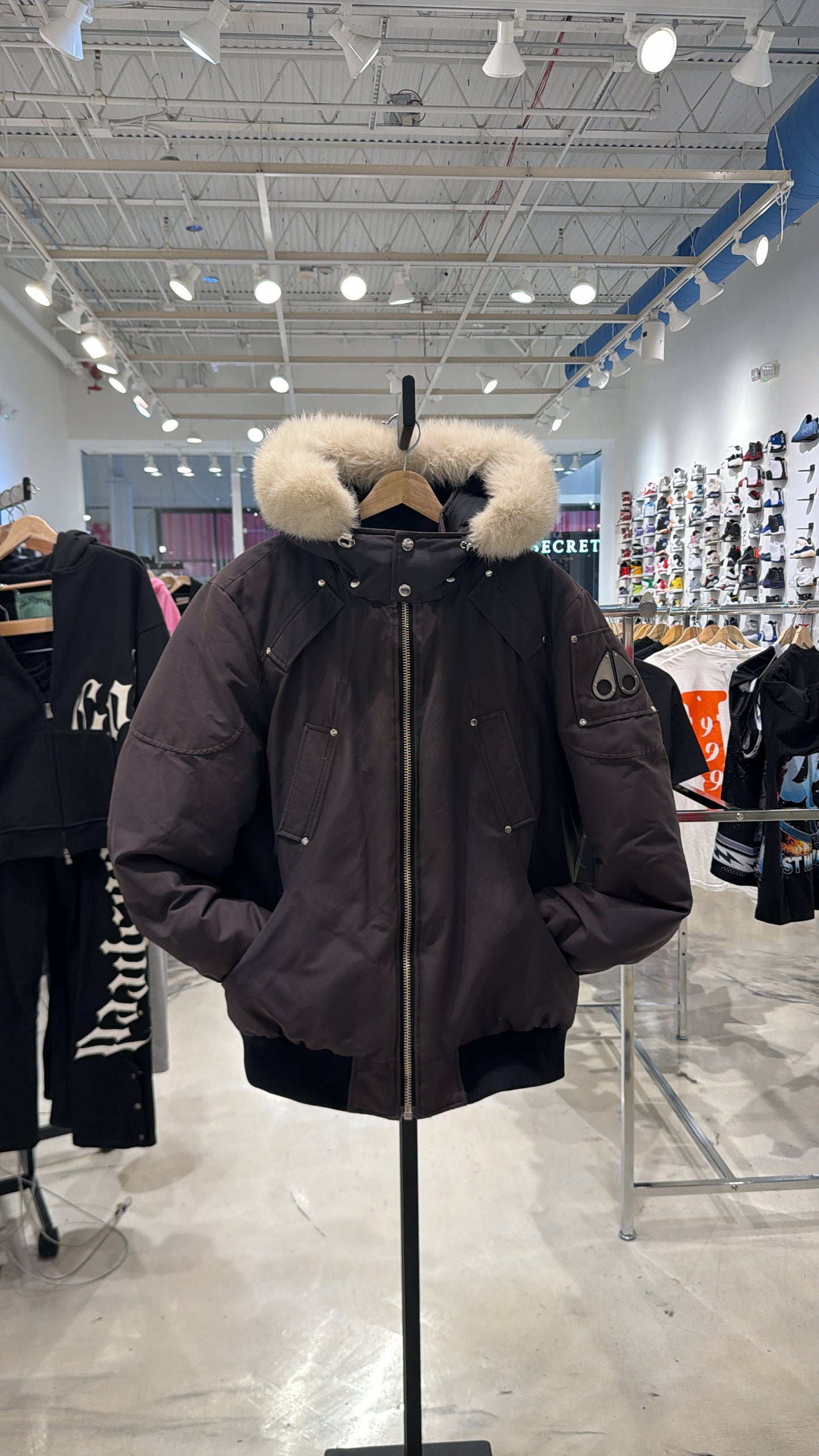 Moose Knuckle Coat Grey USED