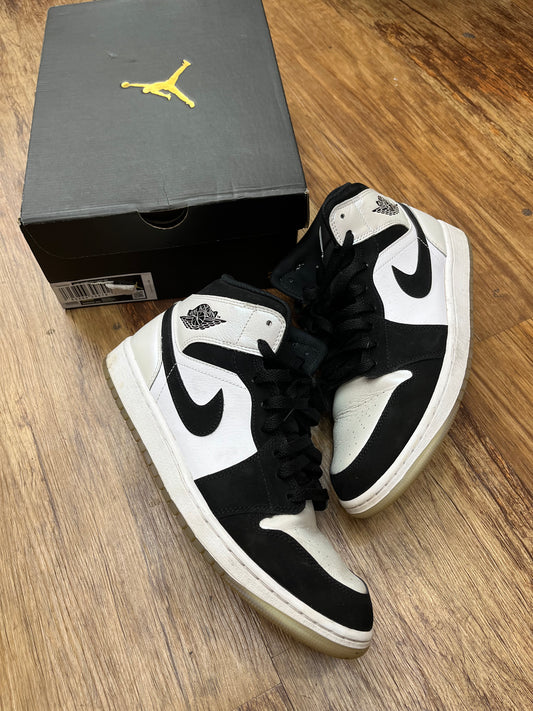Jordan 1 mid diamond shorts Used with box