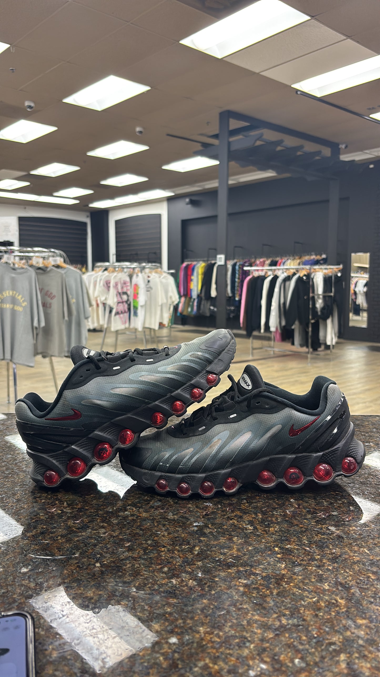Nike Air Max Dn8 ‘Gym Red’ USED NO BOX
