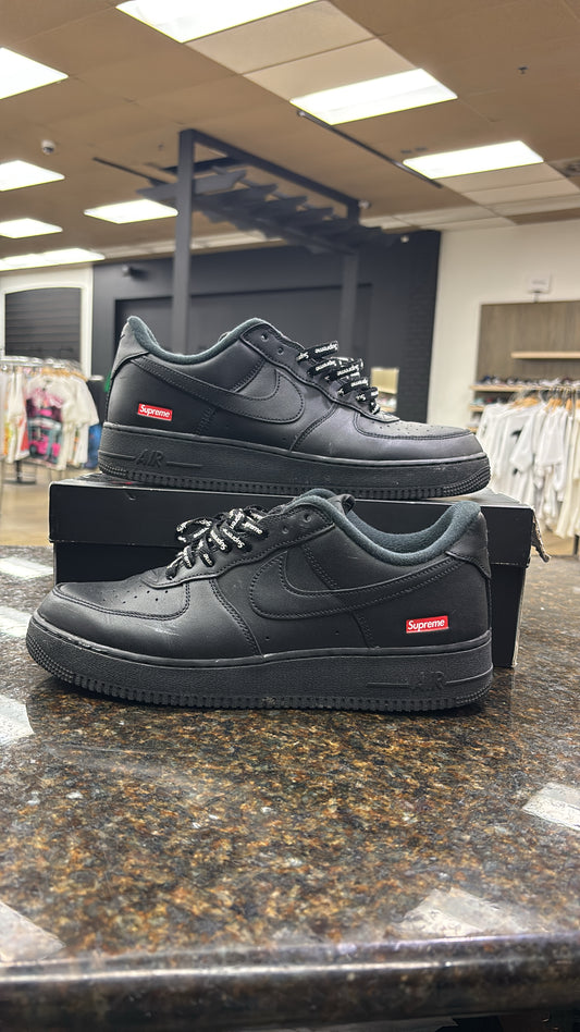 Nike x Supreme AF1 black Preowned with box