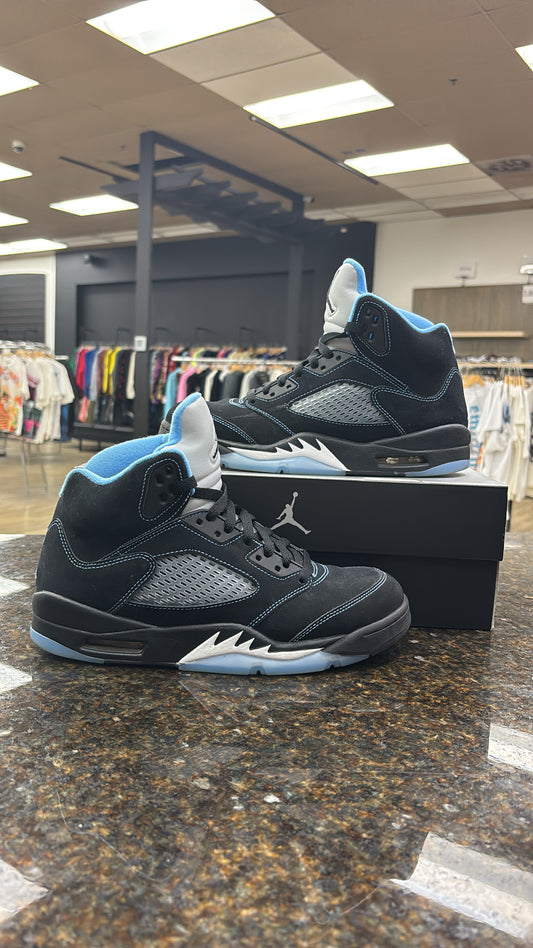Jordan 5 Black University Blue Preowned with box