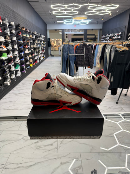 Jordan 5 ‘Fire Red’ USED W BOX
