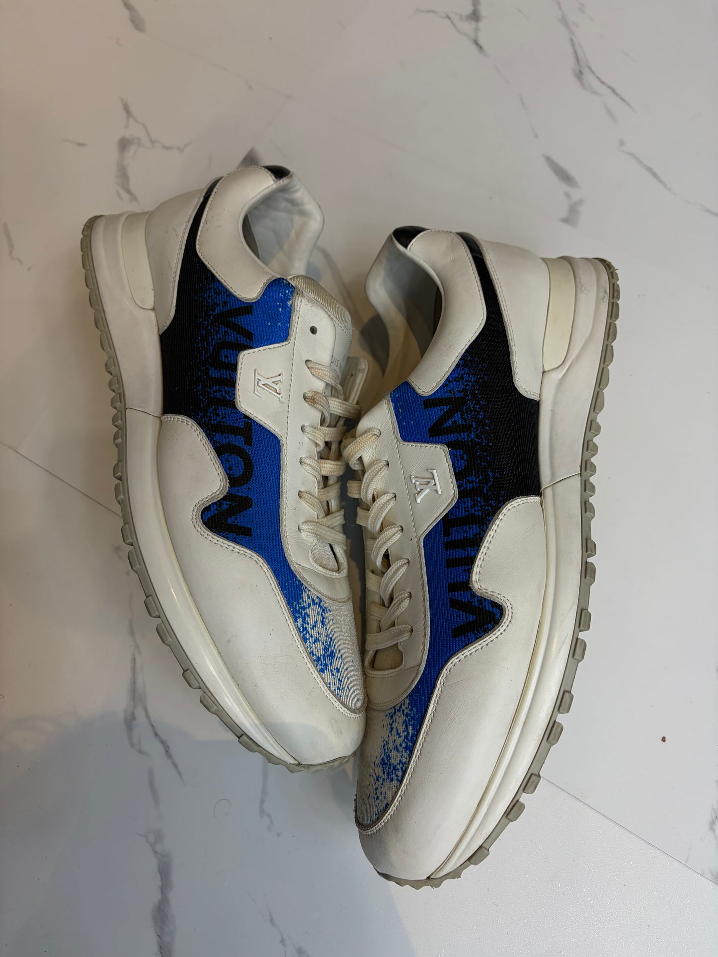 Louis Vuitton Runaway White Black Blue PRE OWNED NO BOX