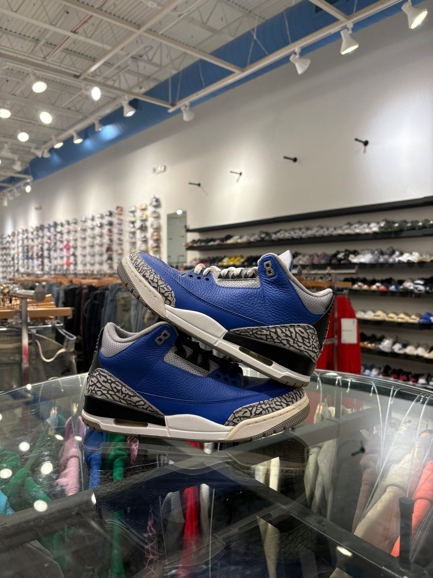Air Jordan 3 Retro ‘Varsity Royal’ ( Blue Cement) Used With No Box