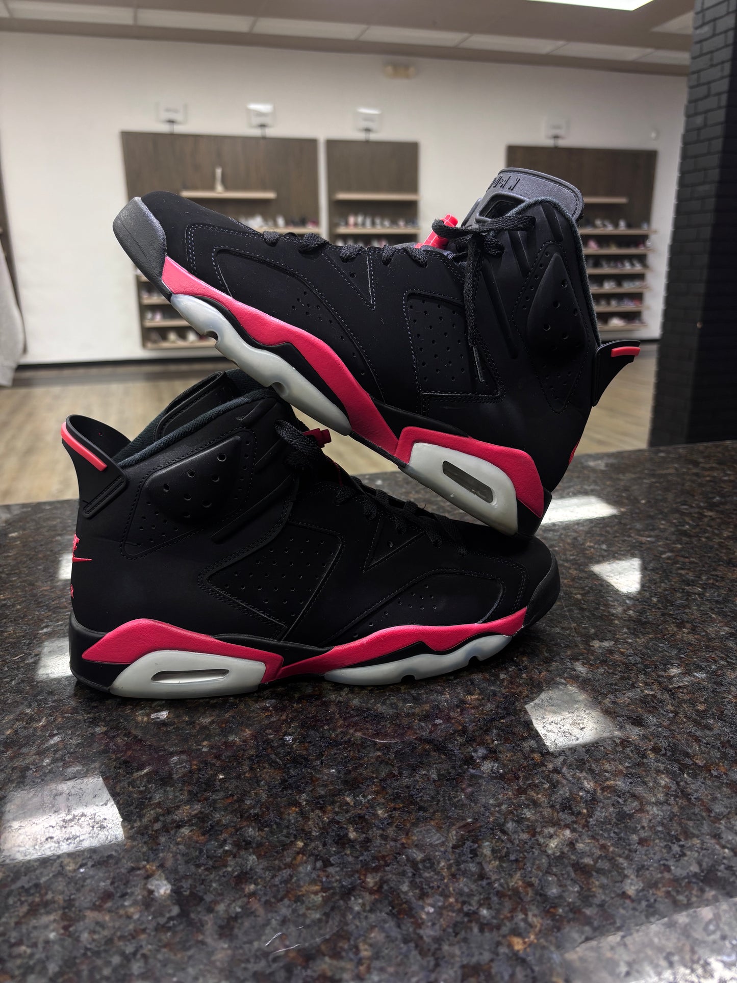 Jordan 6 Infered Used no box