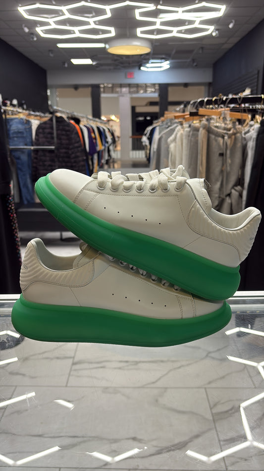 Alexander McQueen Green Bottom USED NO BOX