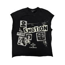 Mixed emotion newspaper sleeveless tee