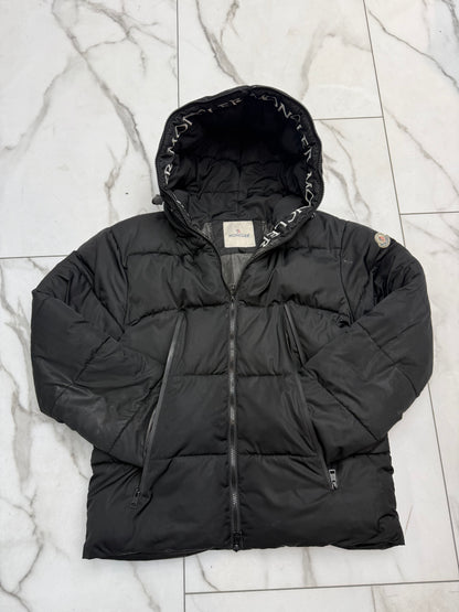 Moncler Coat PRE-OWNED