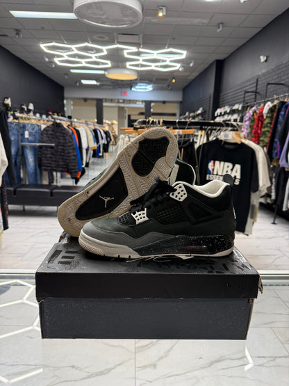 Jordan 4 ‘Fear’ USED W BOX
