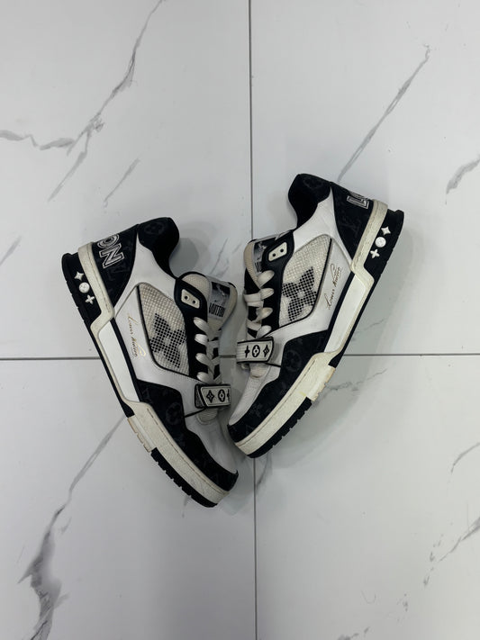 Louis Vuitton LV Black & White Used With No Box