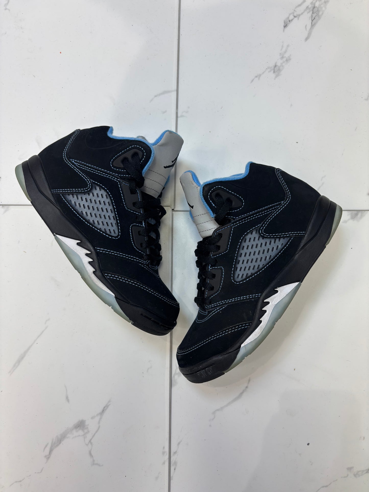 Jordan 5 University Blue Used With No Box Todler