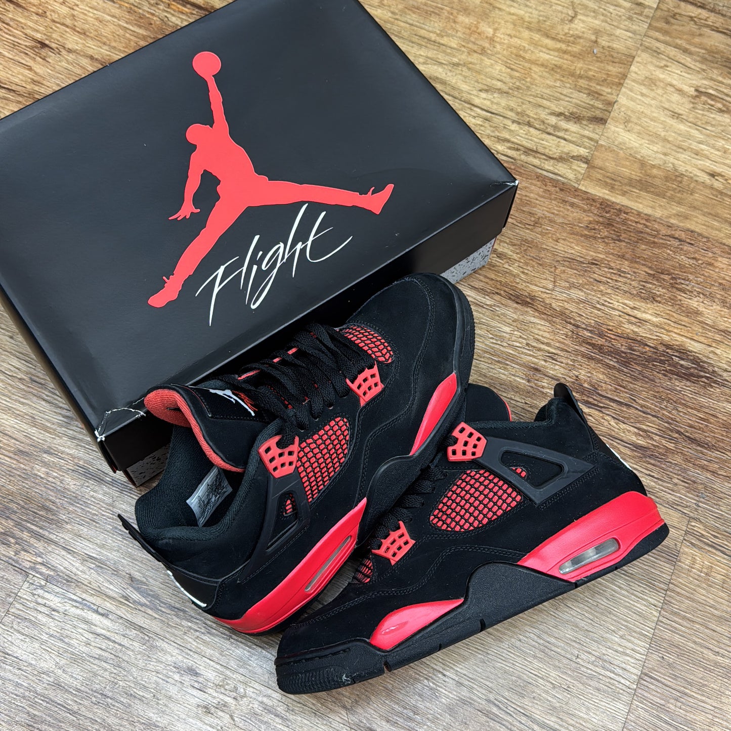 Jordan 4 Red Thunder Used With Box