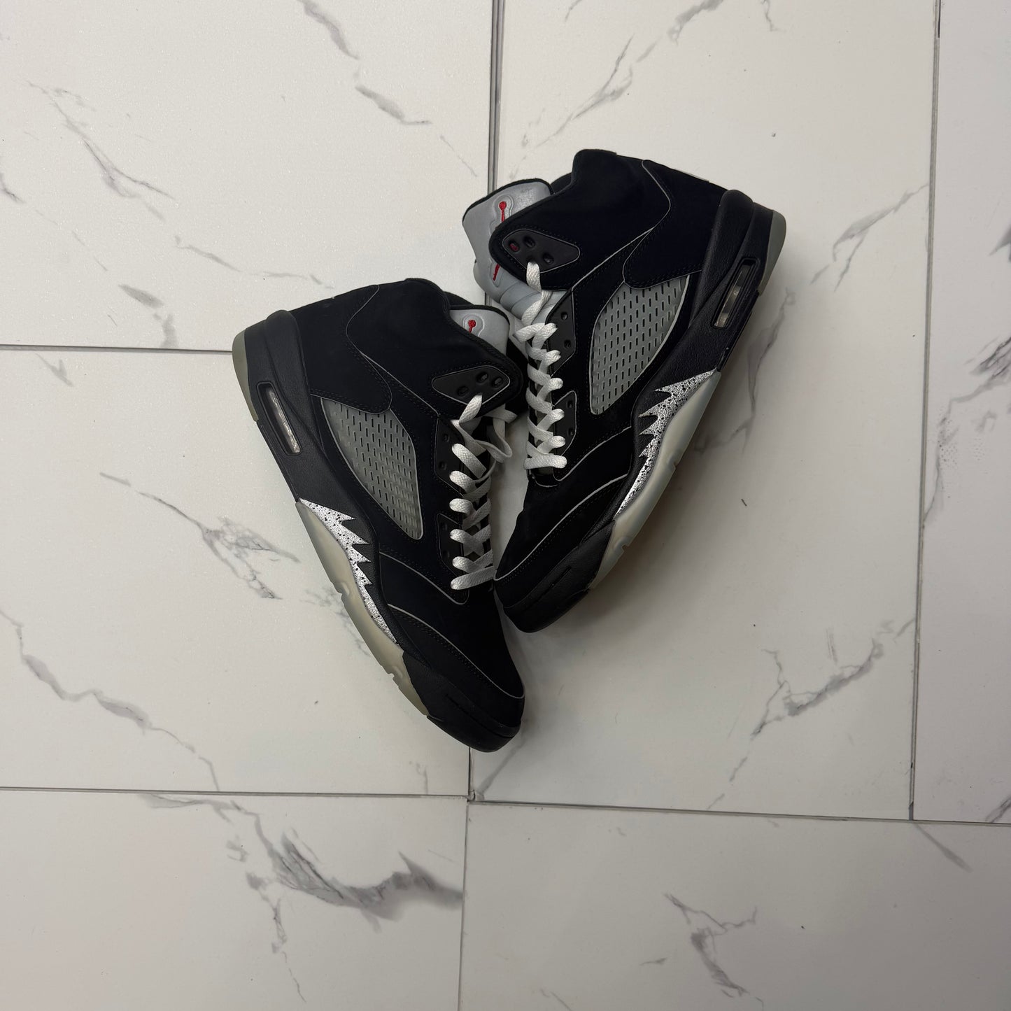 Jordan black metallic 5 USED NO BOX