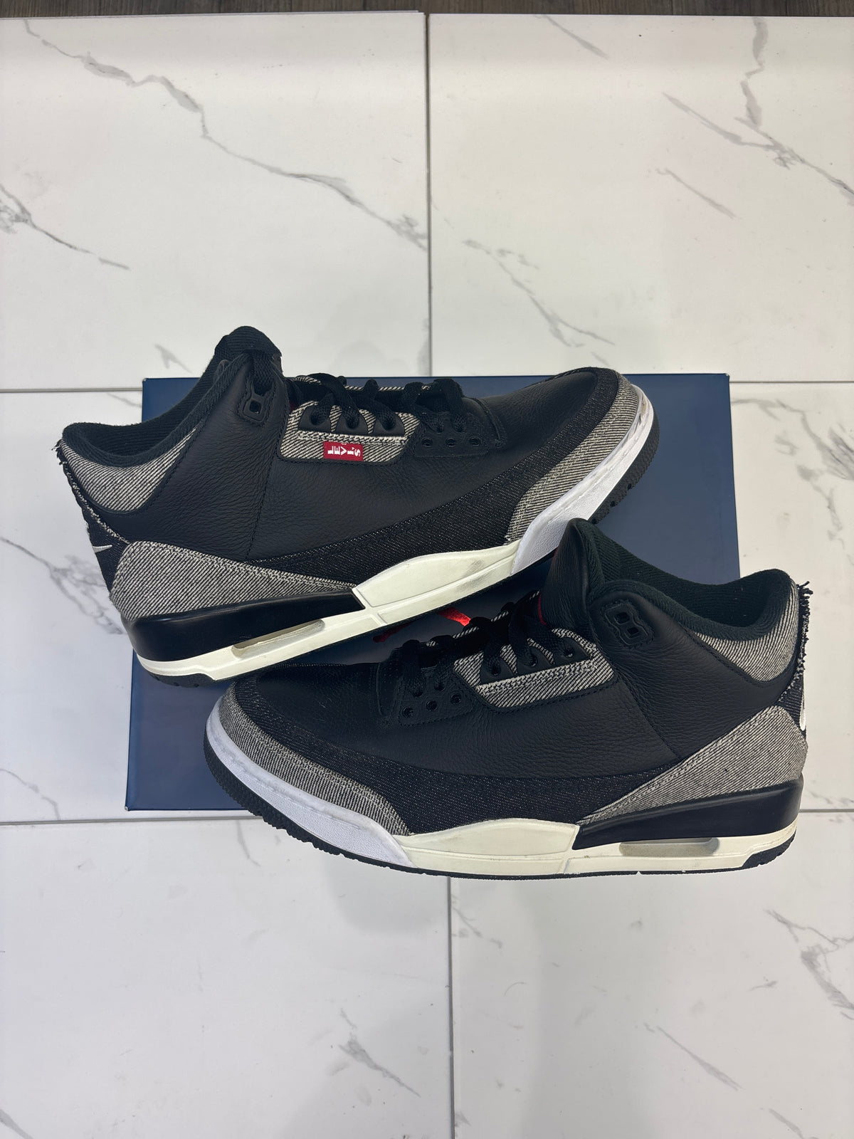 Jordan 3 Levi’s USED W BOX